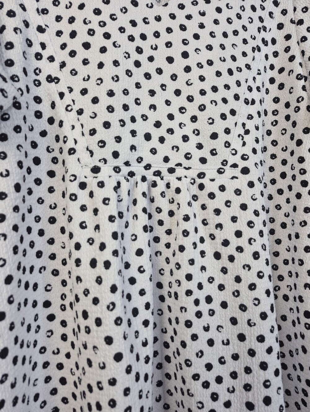 Northern Reflections Textured Polka Dot V-Neck Blouse Puff Sleeve Small - Picture 4 of 8